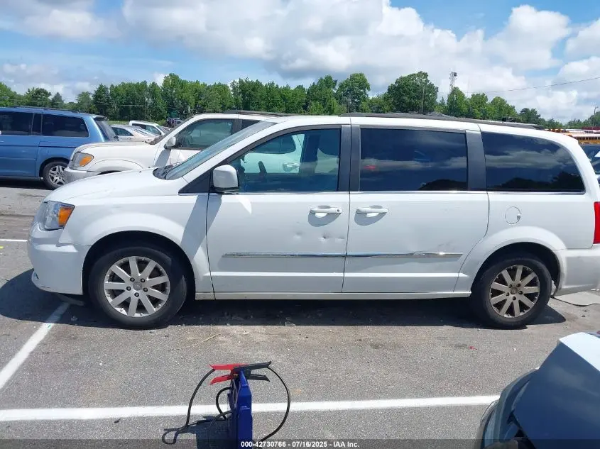 2016 CHRYSLER TOWN & COUNTRY TOURING