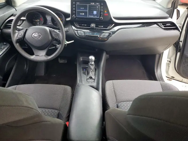 2021 TOYOTA C-HR LE  
