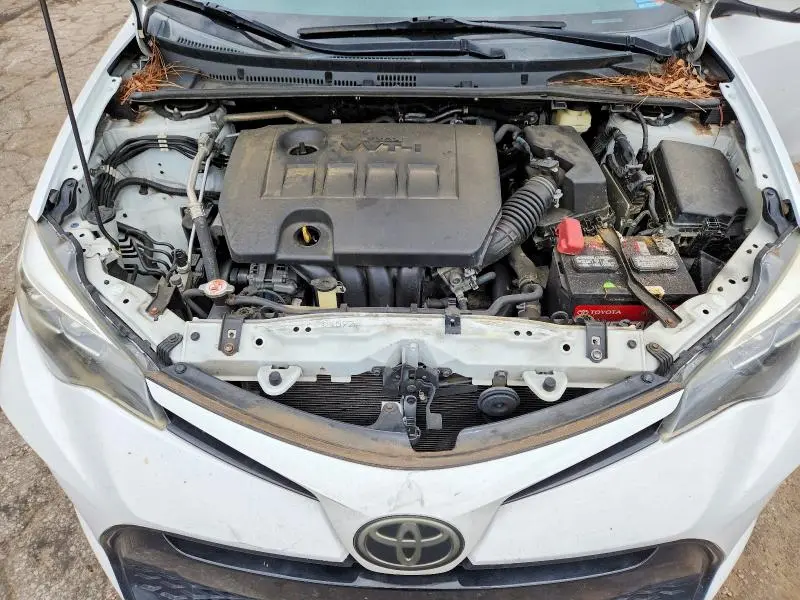 2017 TOYOTA COROLLA SE  