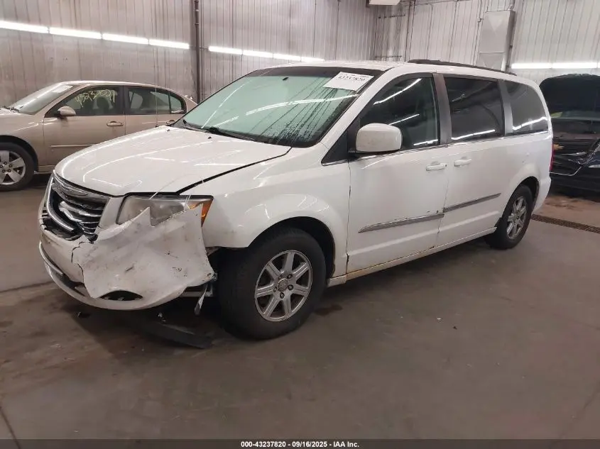 2011 CHRYSLER TOWN & COUNTRY TOURING