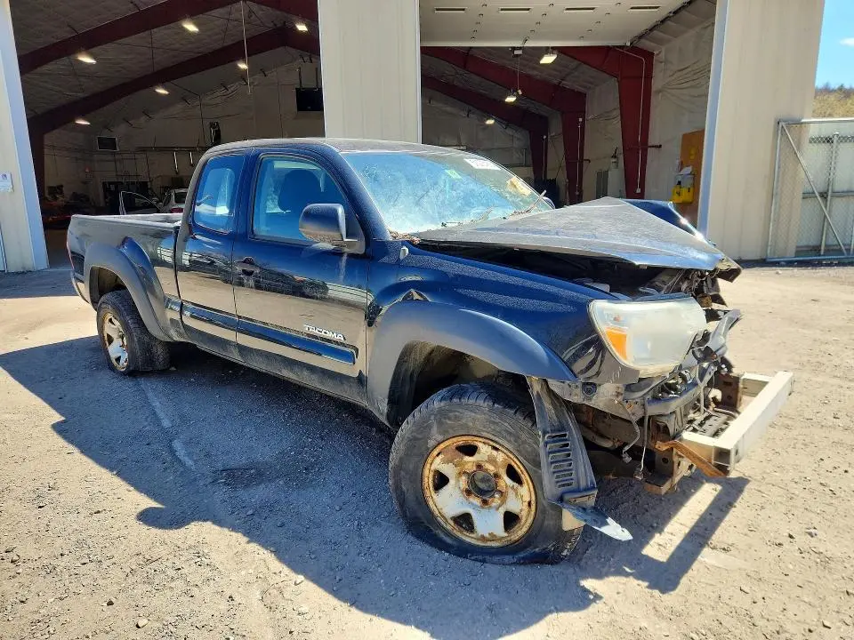 2013 TOYOTA TACOMA V6  