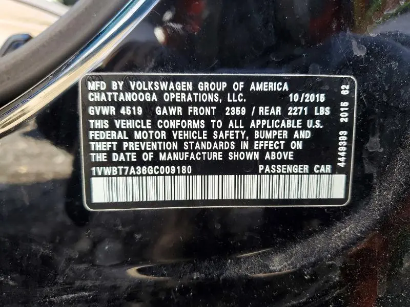 2016 VOLKSWAGEN PASSAT SE  
