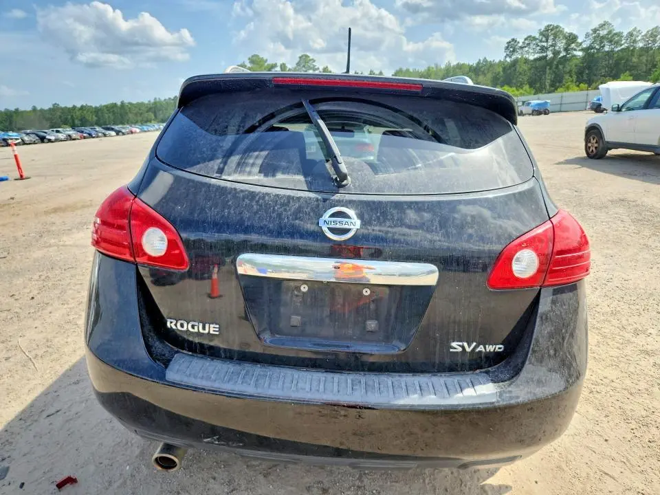2011 NISSAN ROGUE S  