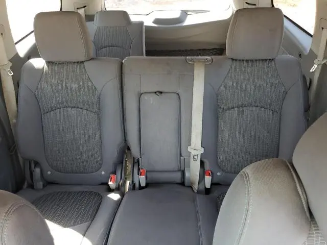 2016 CHEVROLET TRAVERSE LS  