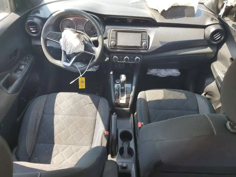 2020 NISSAN KICKS S  