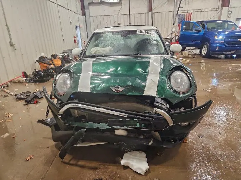 2018 MINI COOPER   