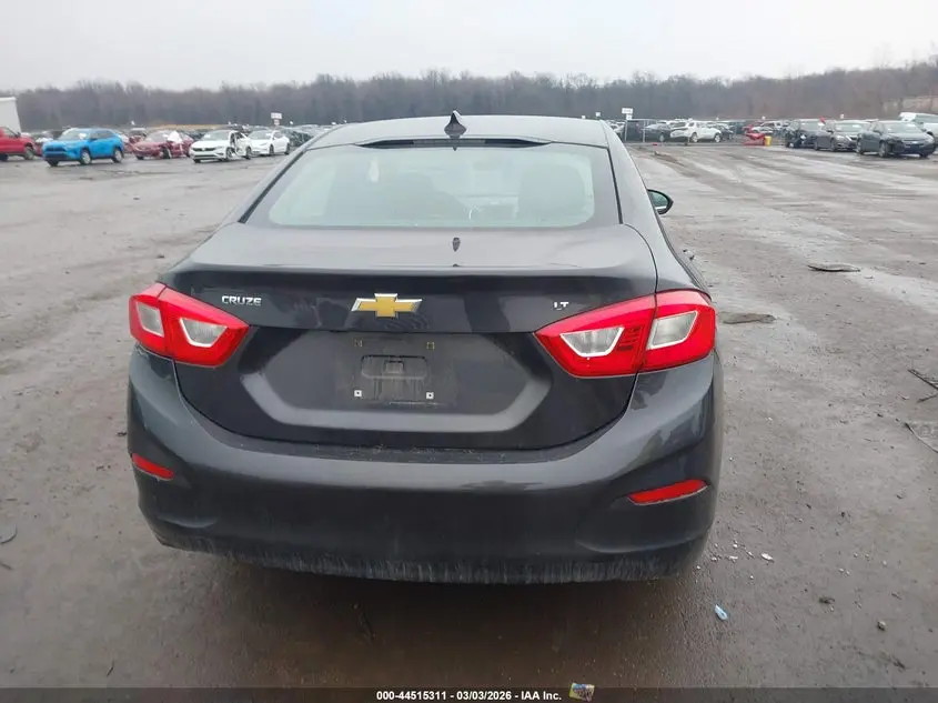 2017 CHEVROLET CRUZE LT AUTO