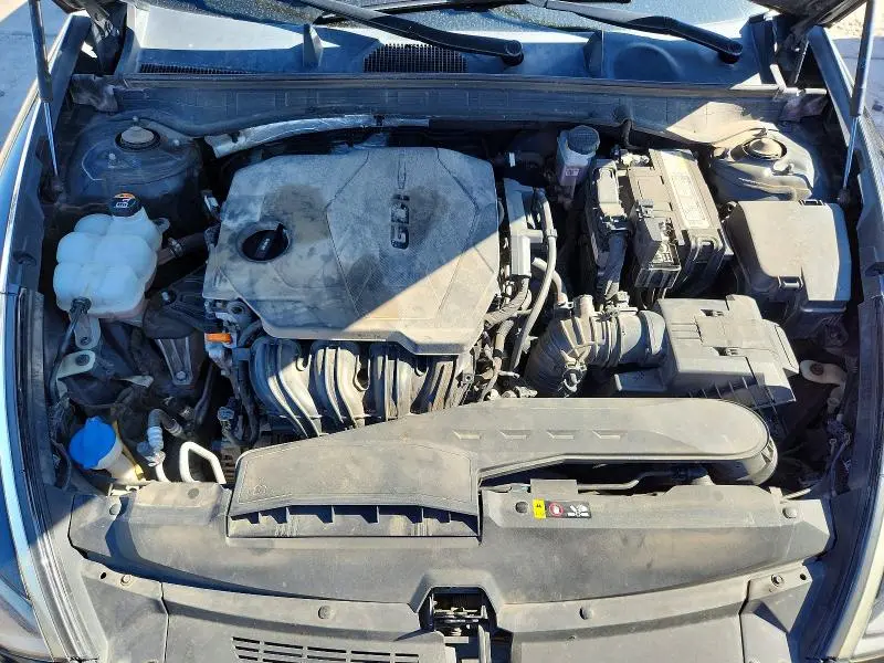 2021 HYUNDAI SONATA SE  