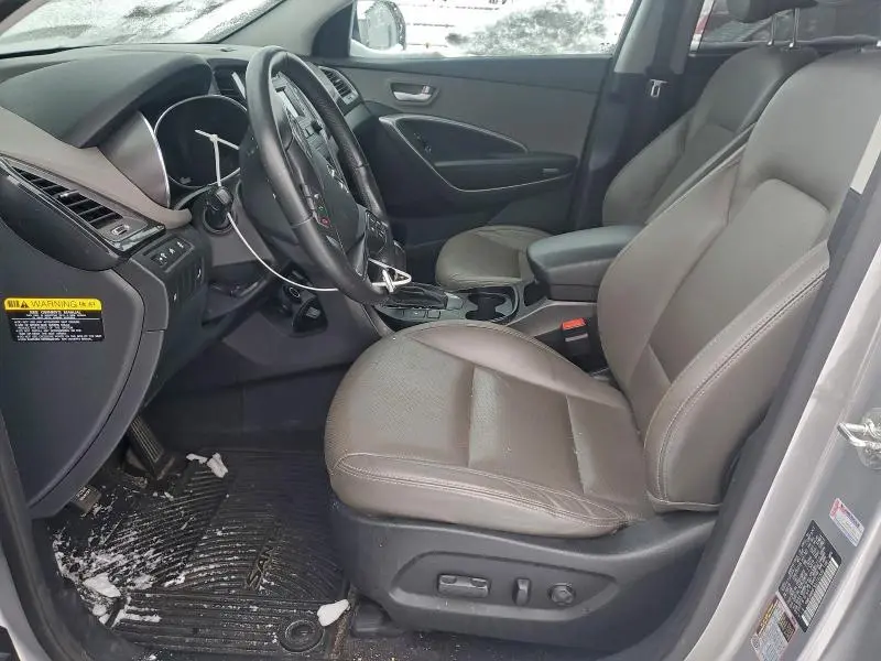 2016 HYUNDAI SANTA FE SE  