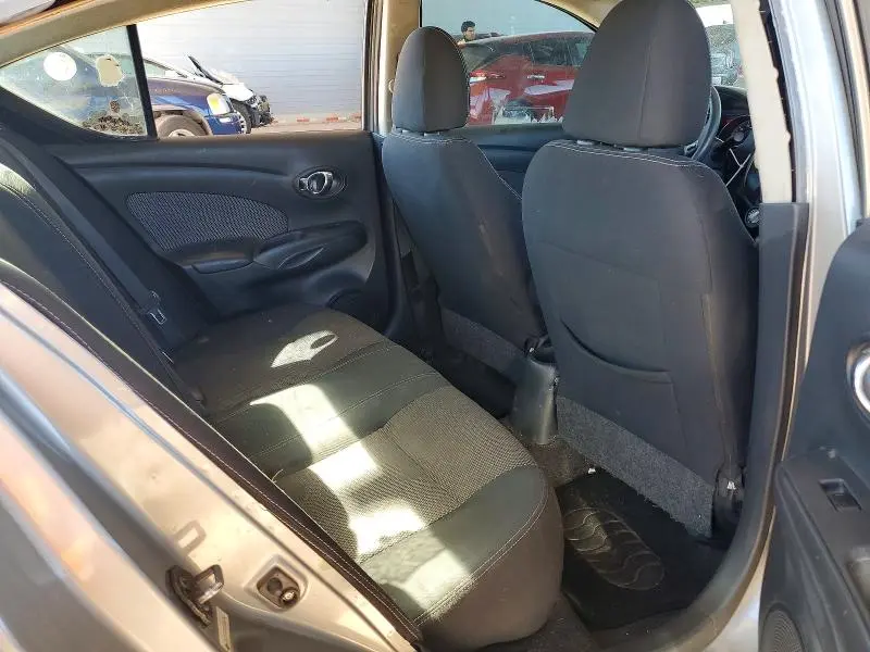 2014 NISSAN VERSA 1.6 SV  