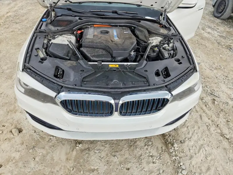 2018 BMW 530E   