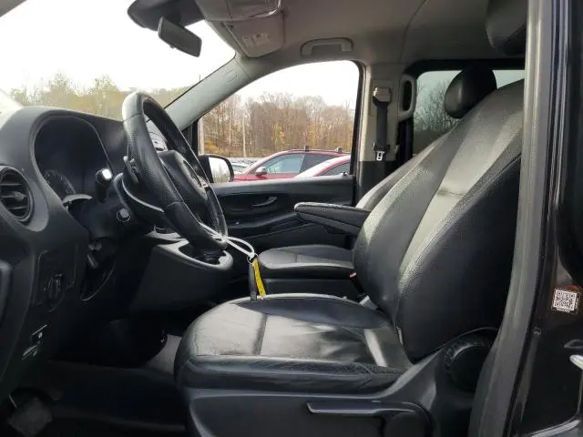 2017 MERCEDES-BENZ METRIS   