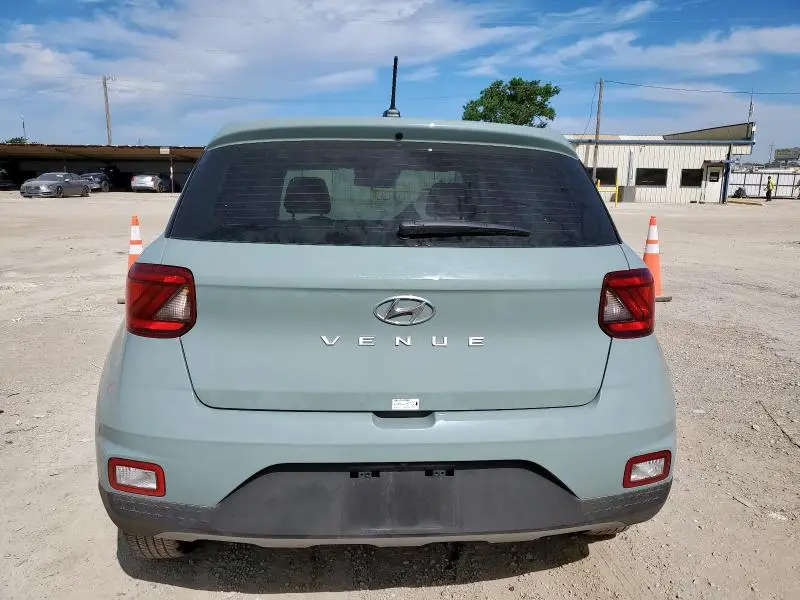 2025 HYUNDAI VENUE SE  