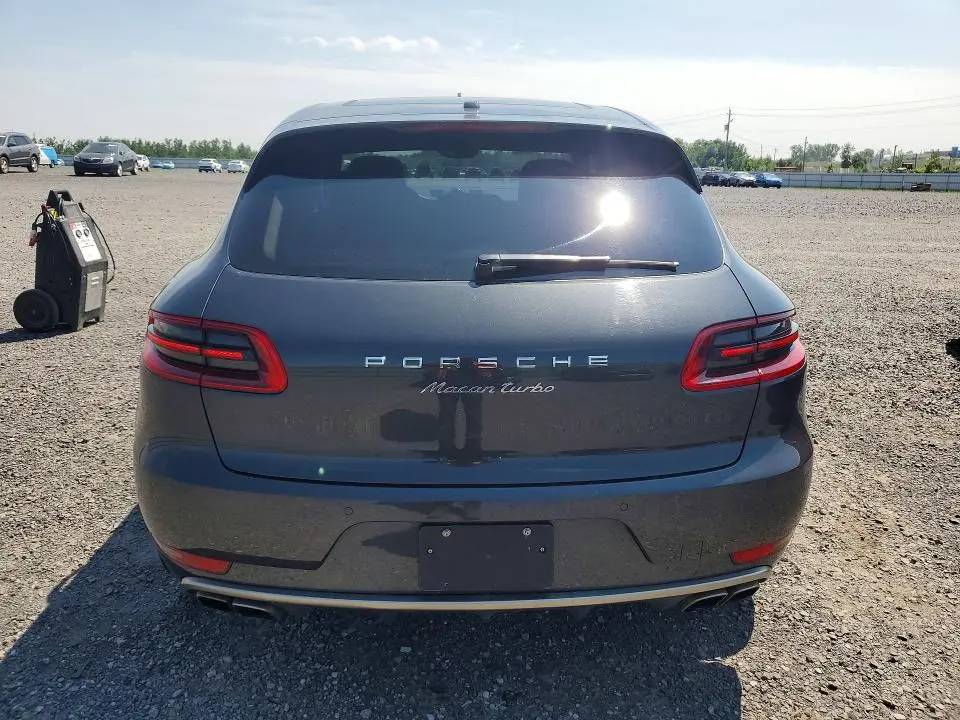 2017 PORSCHE MACAN TURBO  