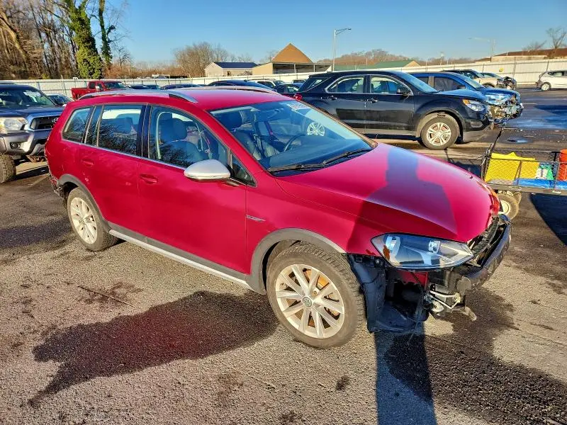2017 VOLKSWAGEN GOLF ALLTRACK S  