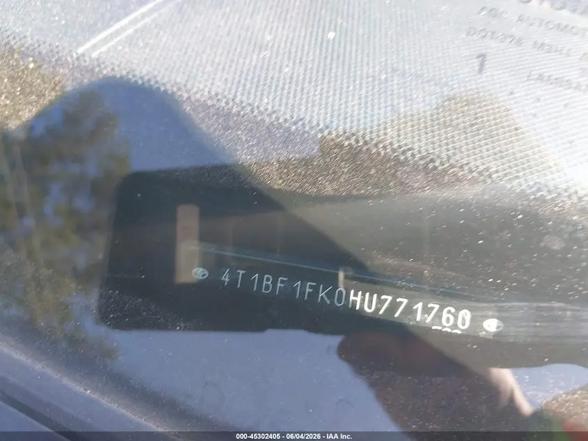 2017 TOYOTA CAMRY LE