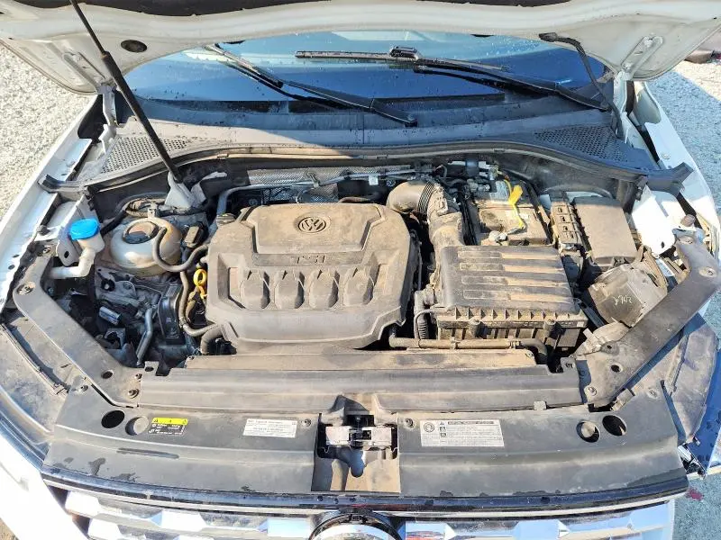 2020 VOLKSWAGEN TIGUAN SE  