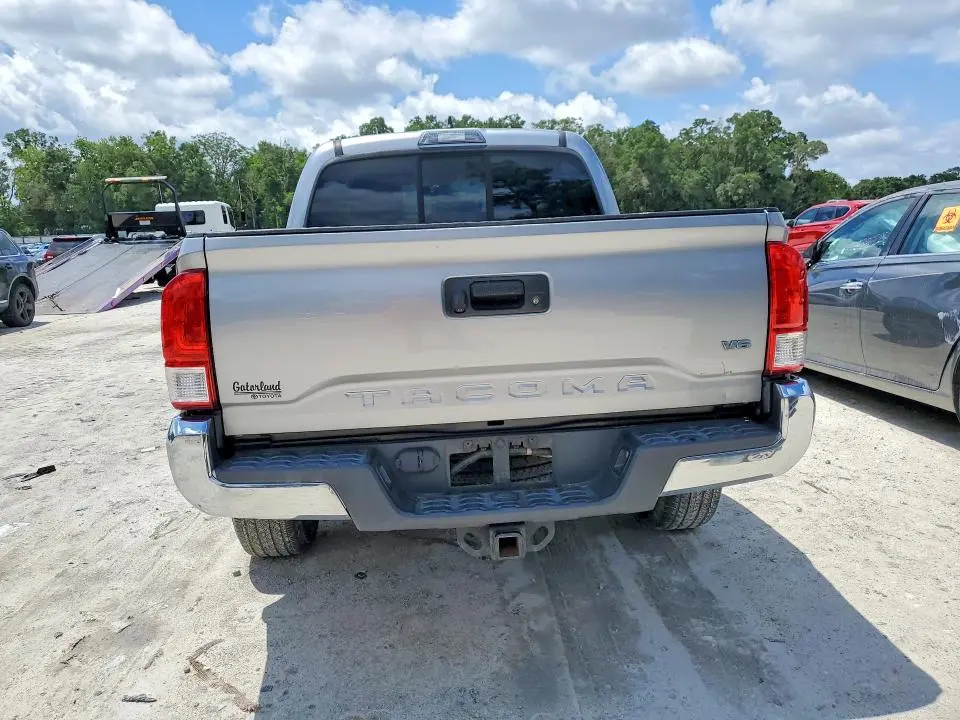 2017 TOYOTA TACOMA SR5 V6  