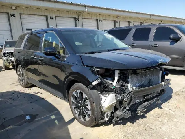 2024 KIA CARNIVAL EX  