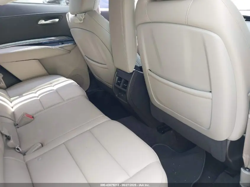 2023 CADILLAC XT4 FWD LUXURY