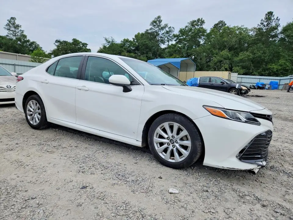 2018 TOYOTA CAMRY LE  