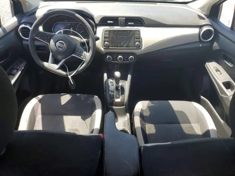 2020 NISSAN VERSA SV  