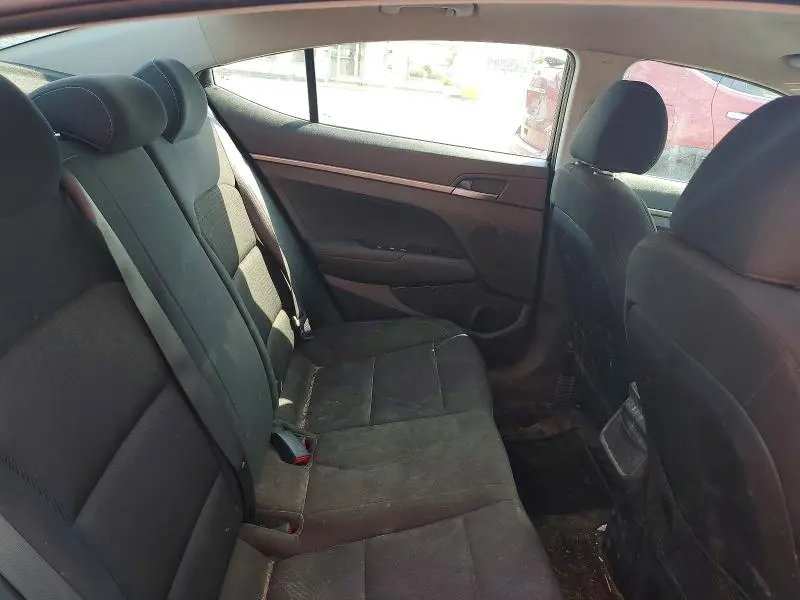 2018 HYUNDAI ELANTRA SE  