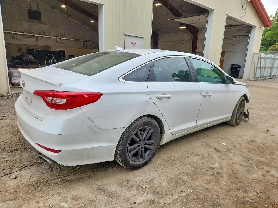2016 HYUNDAI SONATA SE  