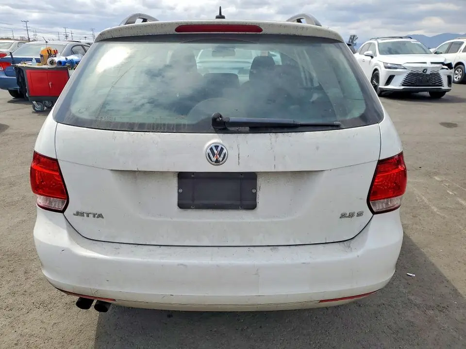 2011 VOLKSWAGEN JETTA S  