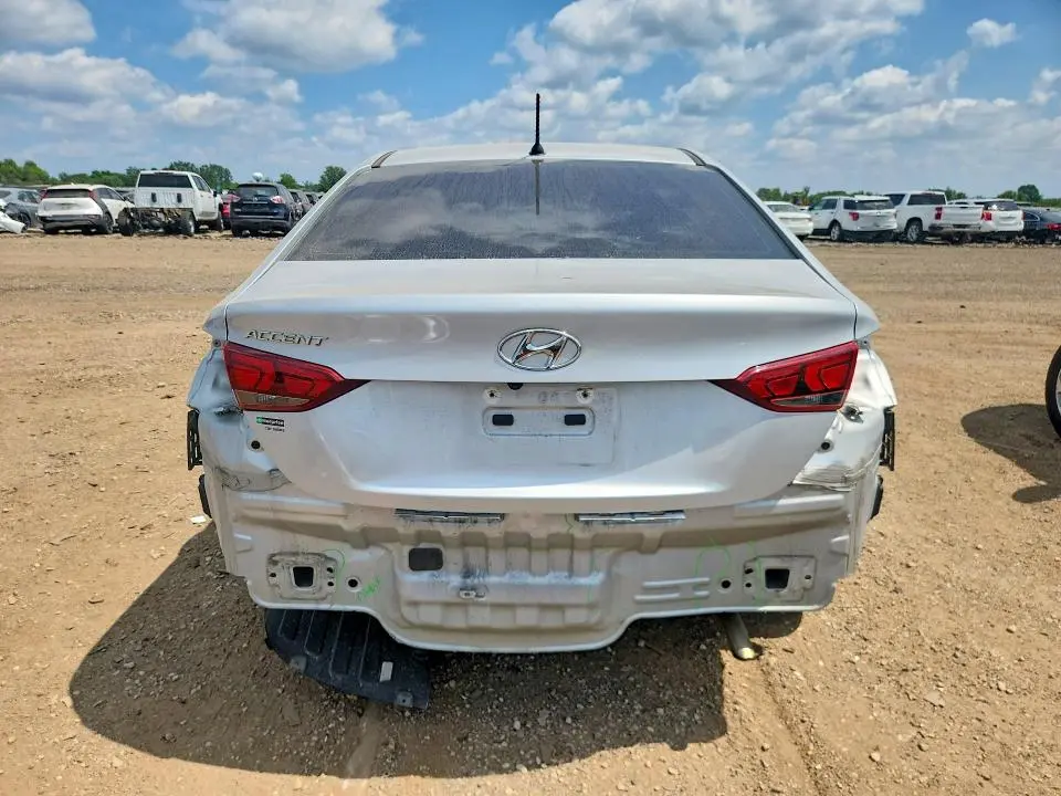 2021 HYUNDAI ACCENT SE  