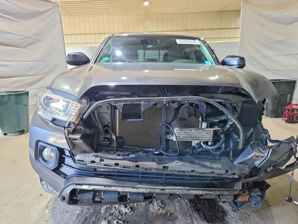2020 TOYOTA TACOMA SR5 V6  