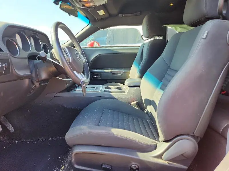 2014 DODGE CHALLENGER SXT  