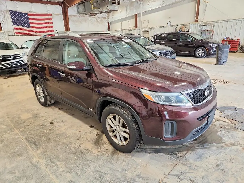 2015 KIA SORENTO LX  