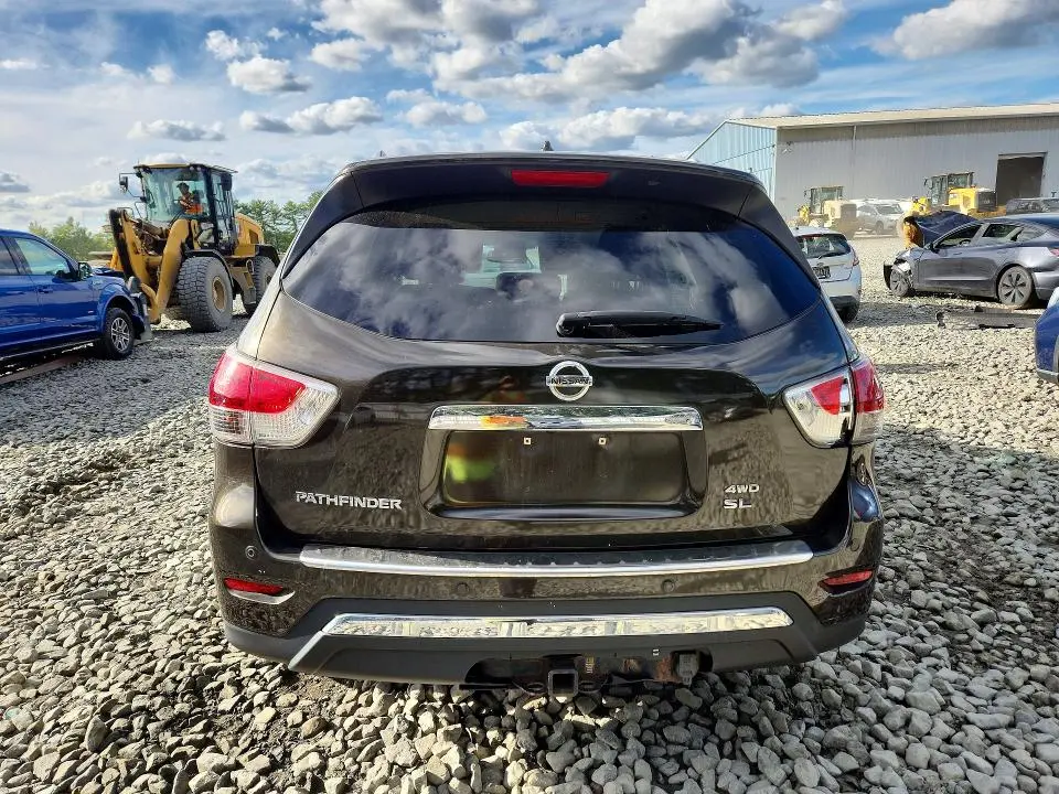 2015 NISSAN PATHFINDER SL  