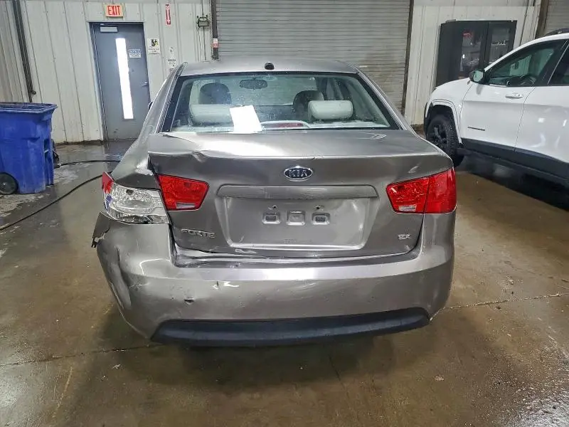2010 KIA FORTE EX  