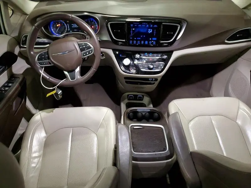 2017 CHRYSLER PACIFICA TOURING L PLUS  