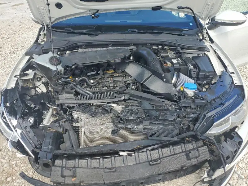 2022 VOLKSWAGEN GTI SE  
