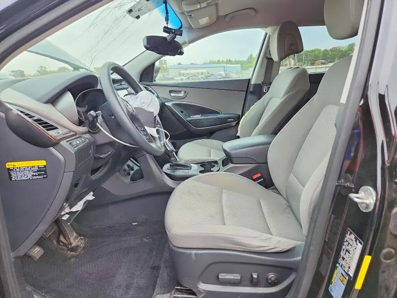 2018 HYUNDAI SANTA FE SE  