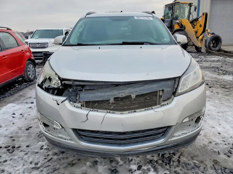 2015 CHEVROLET TRAVERSE LT  