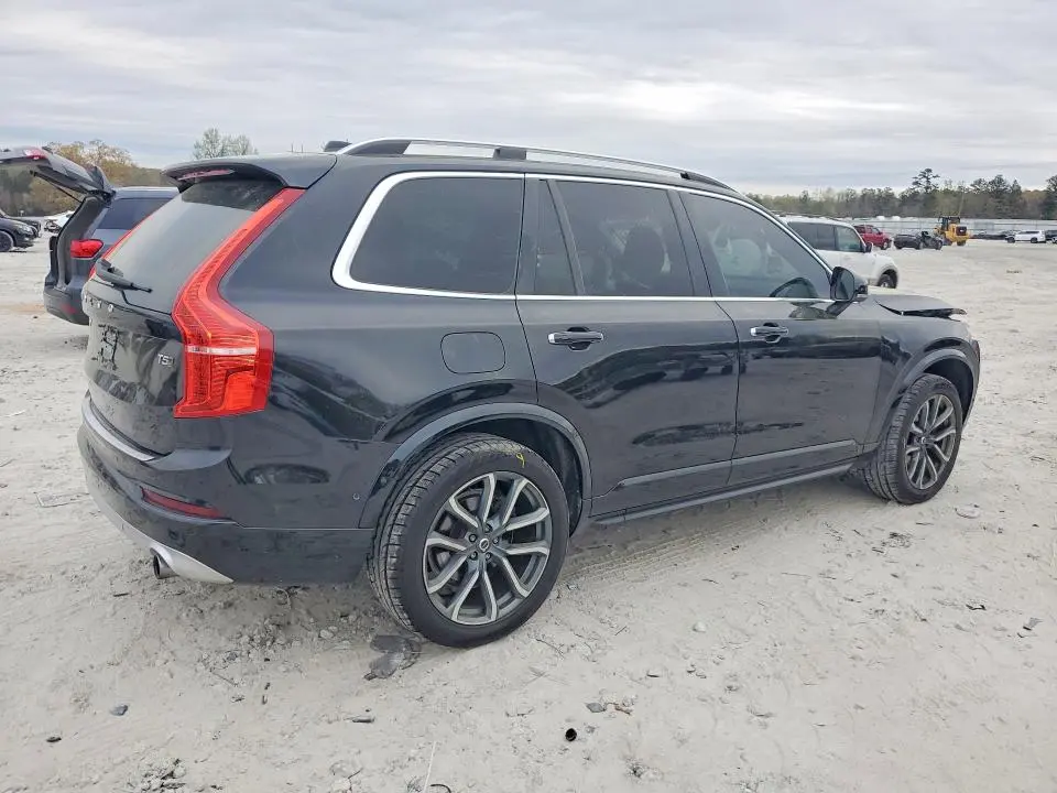2018 VOLVO XC90 T5  