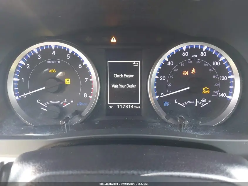 2019 TOYOTA HIGHLANDER LE
