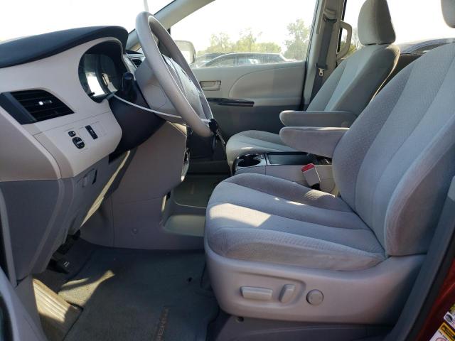 2011 TOYOTA SIENNA LE