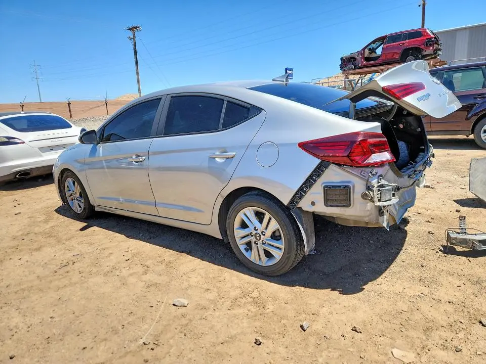 2020 HYUNDAI ELANTRA SEL  
