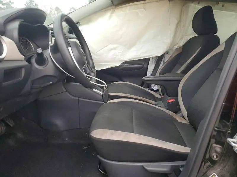 2020 NISSAN VERSA SV  