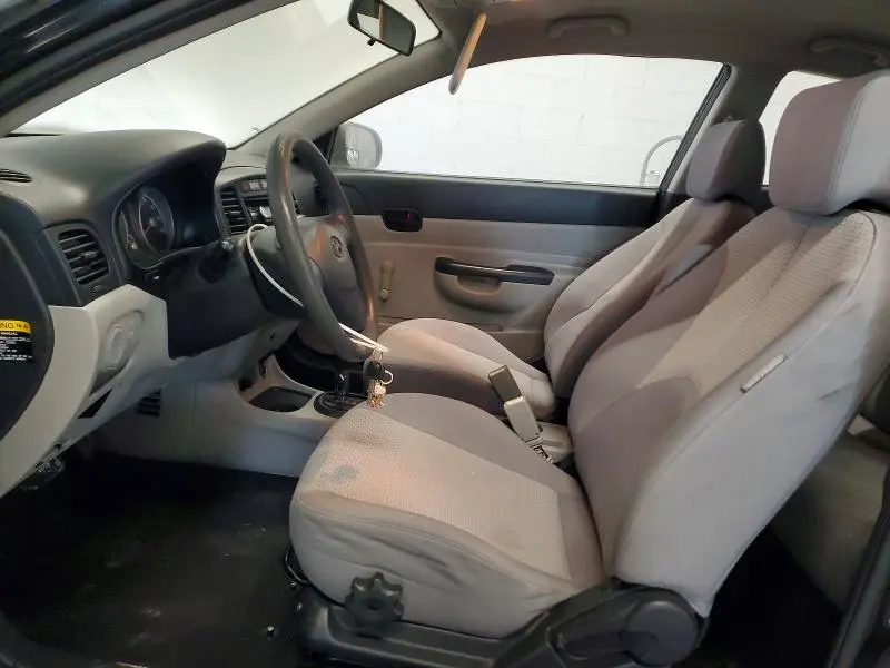2010 HYUNDAI ACCENT   