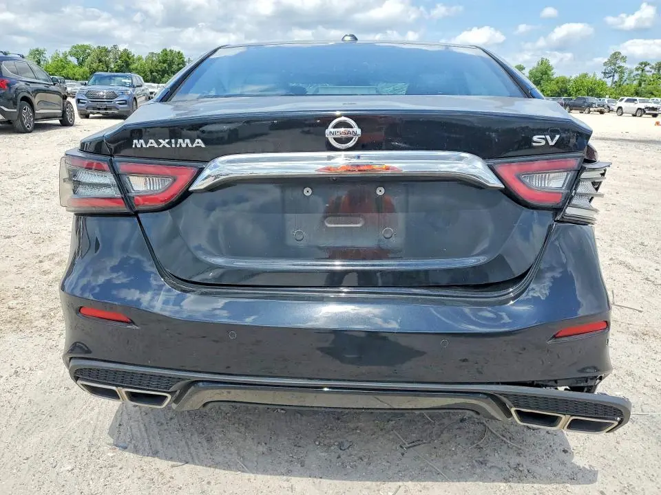 2022 NISSAN MAXIMA SV  