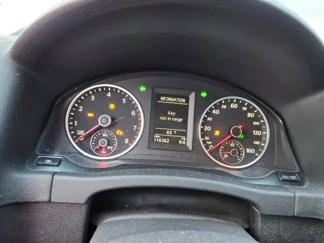 2011 VOLKSWAGEN TIGUAN S  