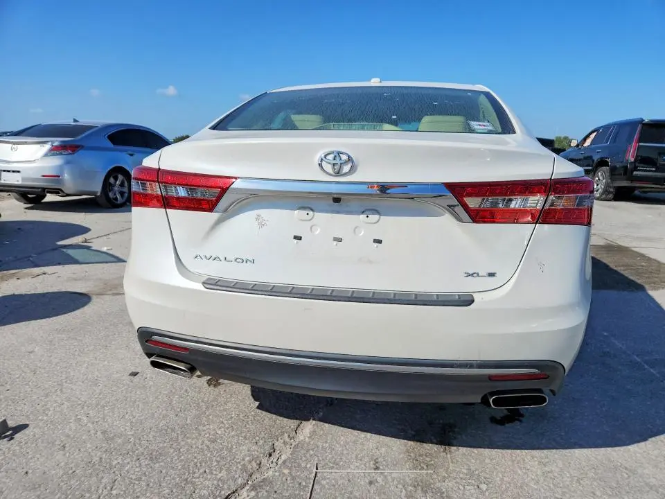 2017 TOYOTA AVALON XLE  