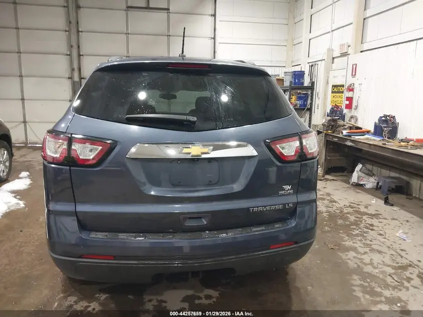 2014 CHEVROLET TRAVERSE LS