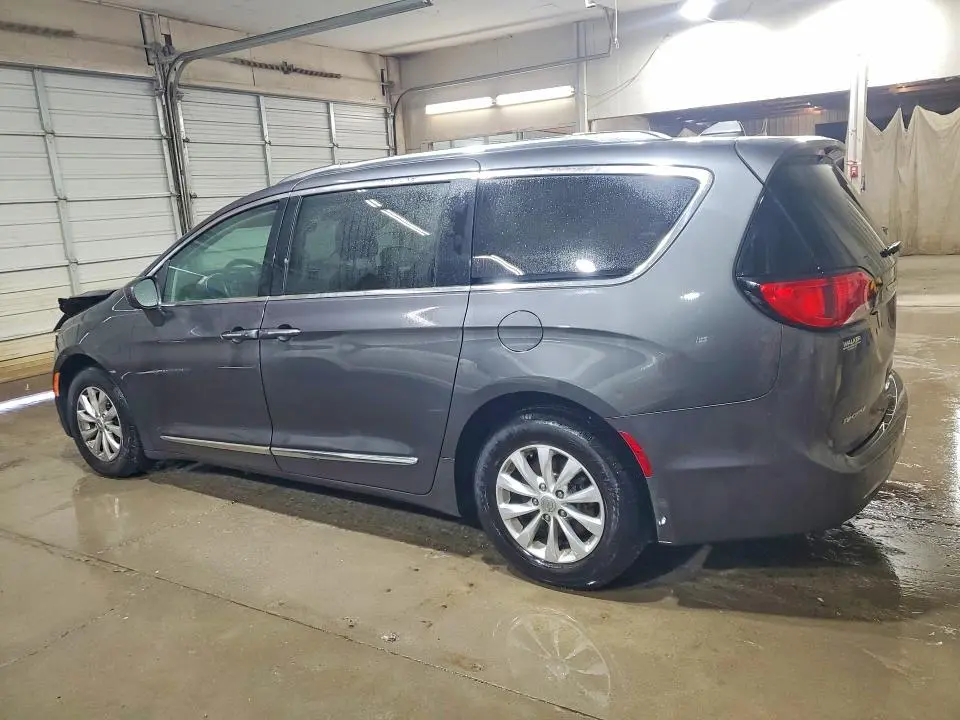 2019 CHRYSLER PACIFICA TOURING L  